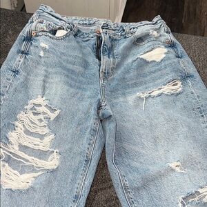 American Eagle Outfitters Women's Light Blue Distressed Jeans